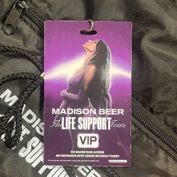 Madison beer life support vip backpack from tour with vip pass - Picture 3 of 3